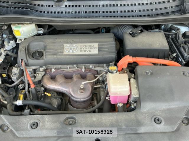 Toyota SAI 2011-04 8218397-4