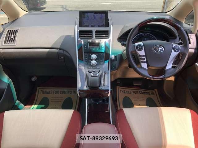Toyota SAI 2015-06 8221606-2