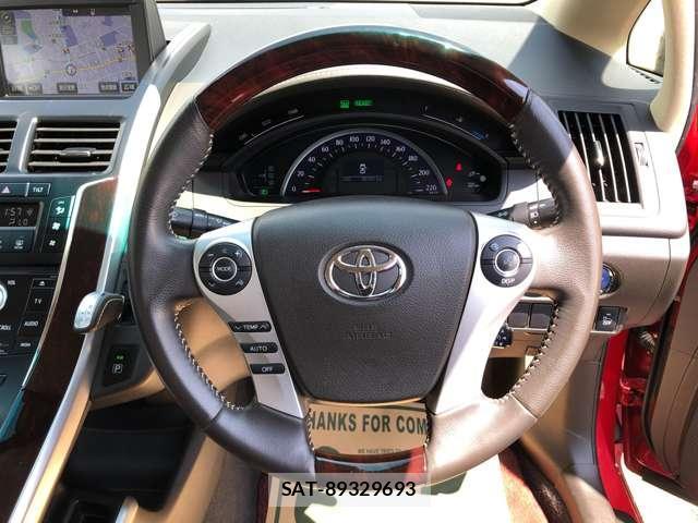 Toyota SAI 2015-06 8221606-3