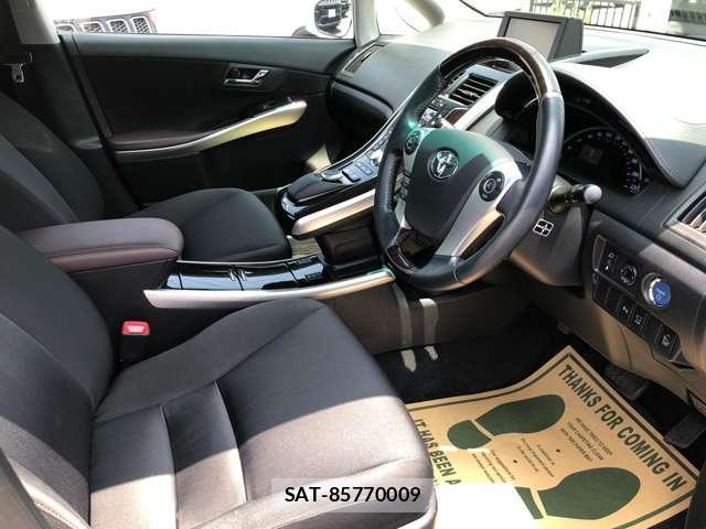 Toyota SAI 2014-02 8221607-11