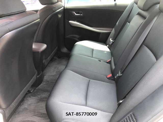 Toyota SAI 2014-02 8221607-13