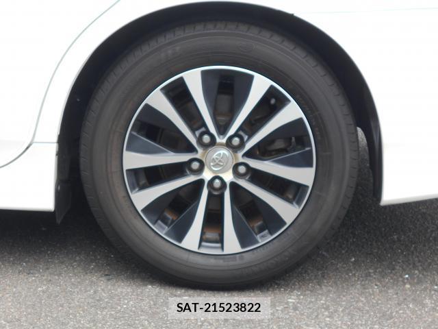 Toyota SAI 2015-05 8222503-19