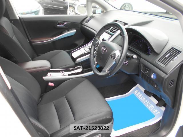Toyota SAI 2015-05 8222503-6