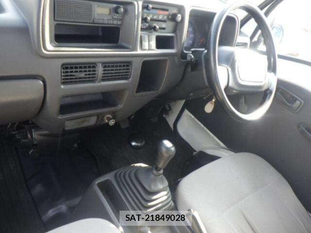 Subaru SAMBAR TRUCK 2004-07 8223055-5