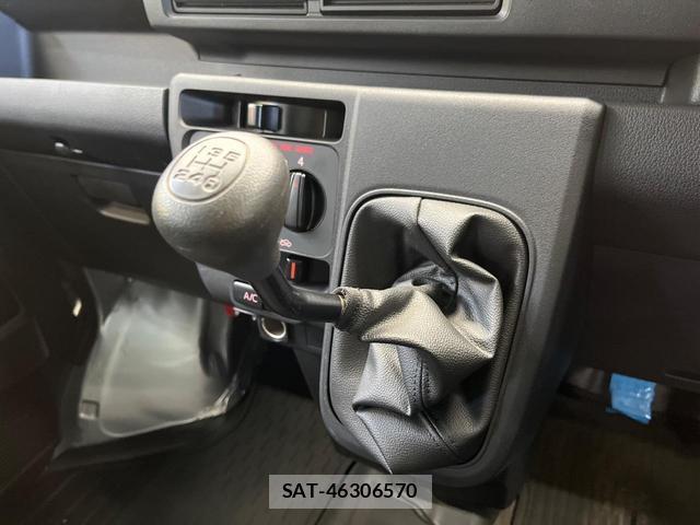 Subaru SAMBAR 2023-03 8221635-2
