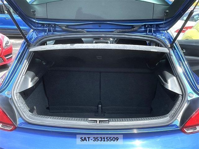VolksWagen SCIROCCO 2010-01 8219165-18