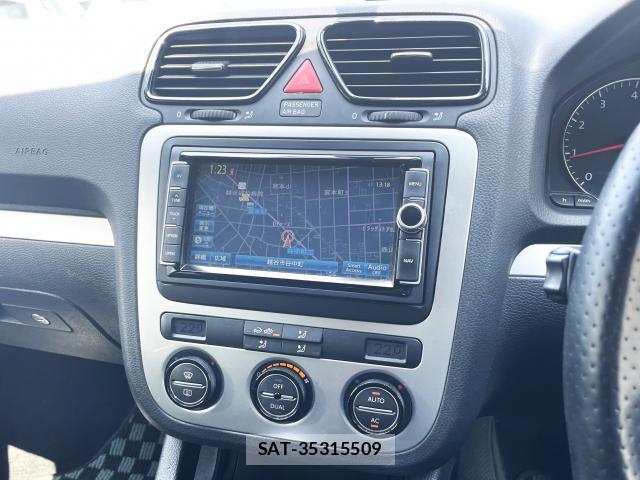 VolksWagen SCIROCCO 2010-01 8219165-4