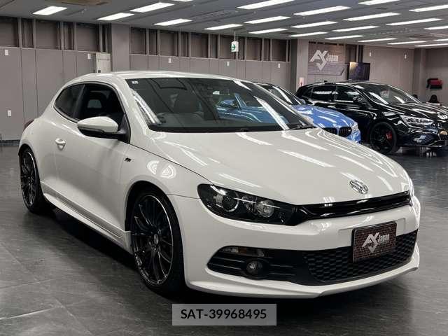 VolksWagen SCIROCCO 2012-01 8225640-17