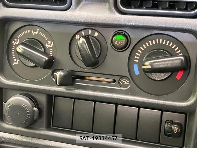Mazda SCRUM TRUCK 2021-02 8216591-2