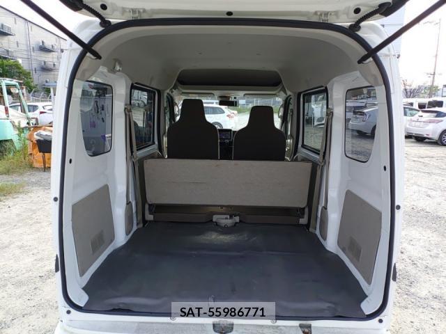 Mazda SCRUM 2015-06 8219992-5