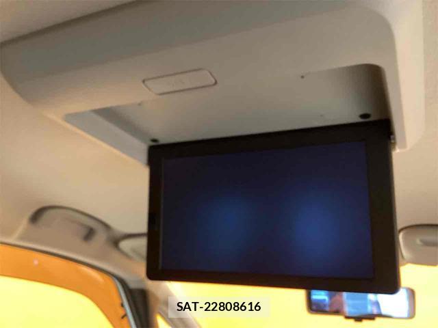 Nissan SERENA 2018-05 8216214-3