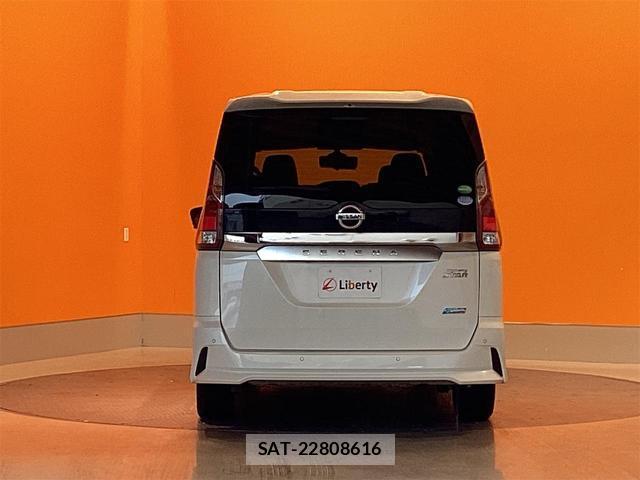 Nissan SERENA 2018-05 8216214-8