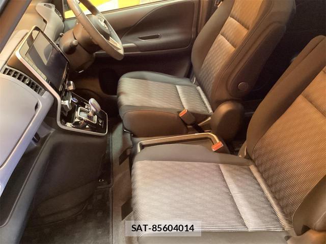 Nissan SERENA 2022-09 8216215-12