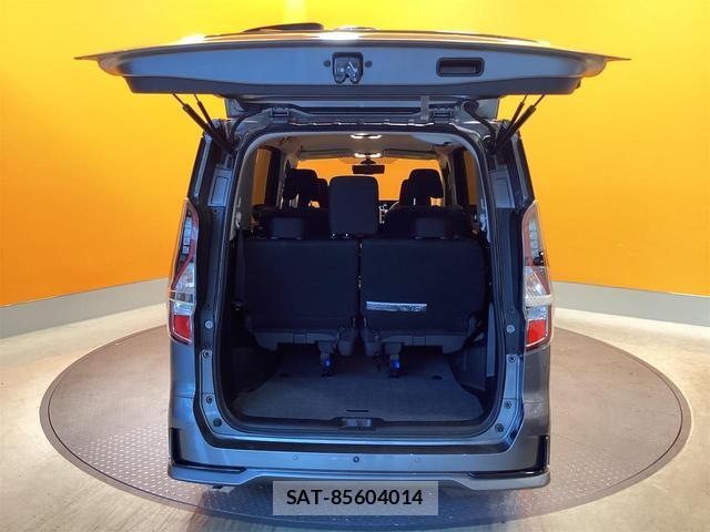 Nissan SERENA 2022-09 8216215-15