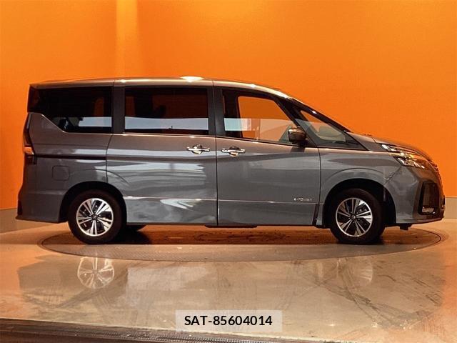 Nissan SERENA 2022-09 8216215-6