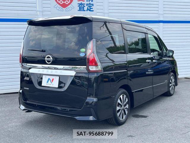 Nissan SERENA 2019-06 8216915-17