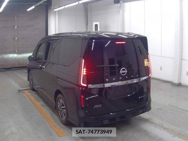 Nissan SERENA 2023-08 8217541-1