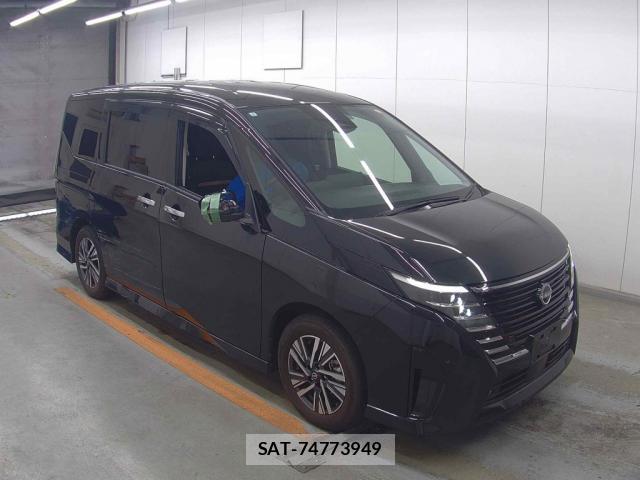 Nissan SERENA 2023-08 8217541-3