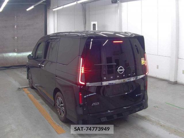 Nissan SERENA 2023-08 8217541-4