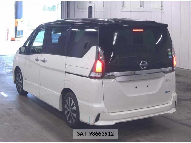 Nissan SERENA 2017-02 8217703-1