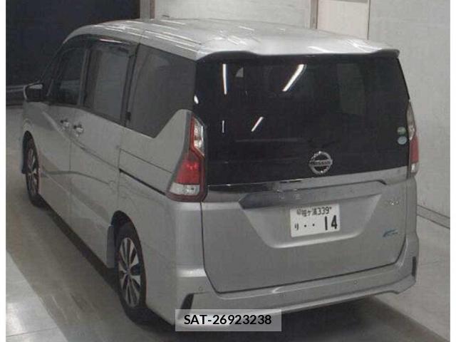 Nissan SERENA 2016-08 8217732-1