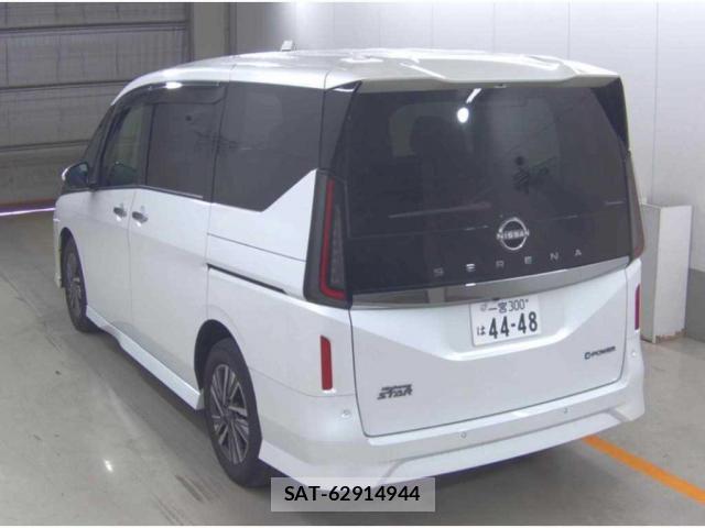Nissan SERENA 2025-03 8218016-4