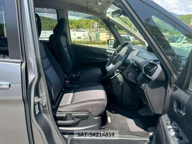 Nissan SERENA 2019-11 8218164-4