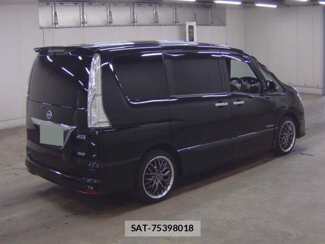 Nissan SERENA 2015-06 8218364-4