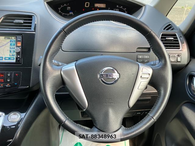 Nissan SERENA 2012-01 8218499-10