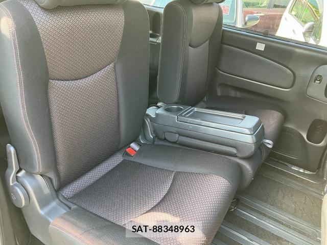 Nissan SERENA 2012-01 8218499-14