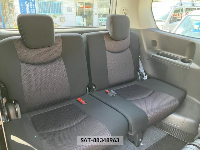 Nissan SERENA 2012-01 8218499-16