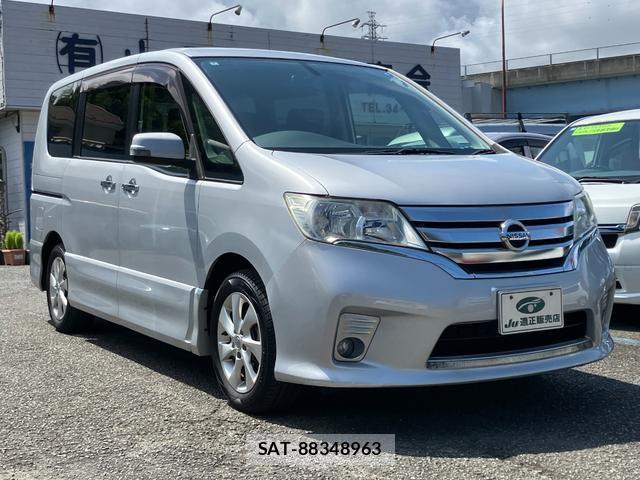 Nissan SERENA 2012-01 8218499-4