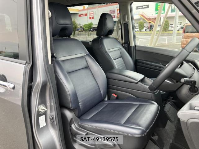 Nissan SERENA 2023-05 8218515-3