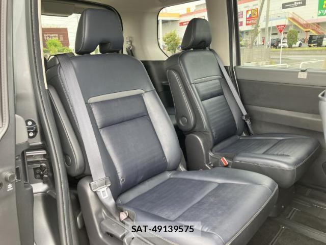 Nissan SERENA 2023-05 8218515-4