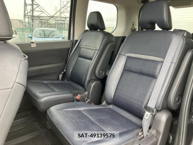 Nissan SERENA 2023-05 8218515-7