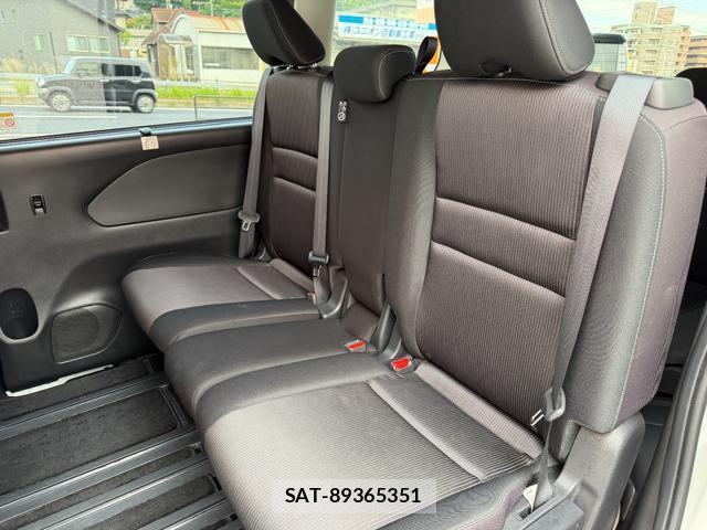 Nissan SERENA 2019-06 8218539-10