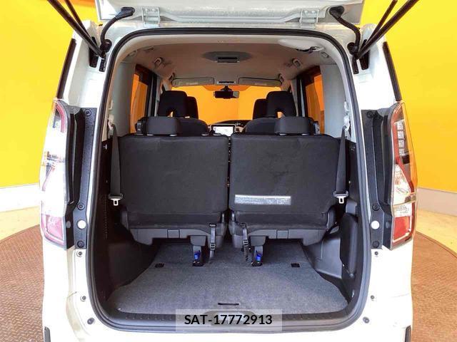 Nissan SERENA 2021-07 8218679-12