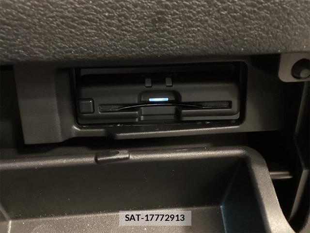 Nissan SERENA 2021-07 8218679-3