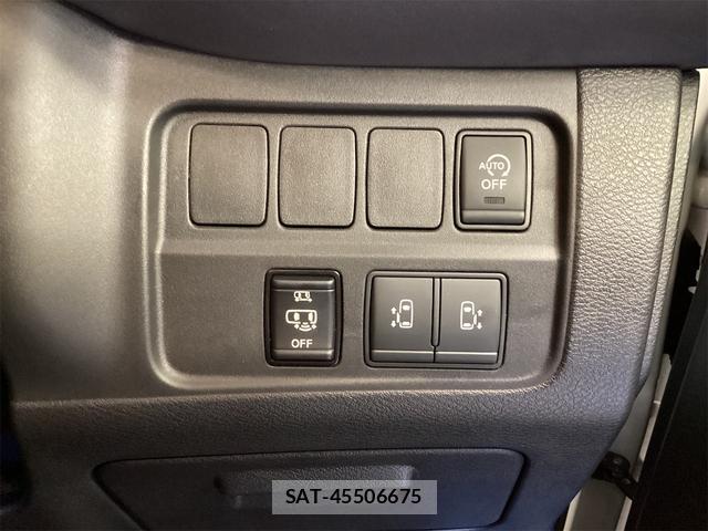 Nissan SERENA 2021-08 8218693-6