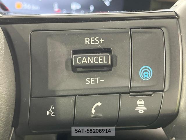 Nissan SERENA 2023-11 8219137-5