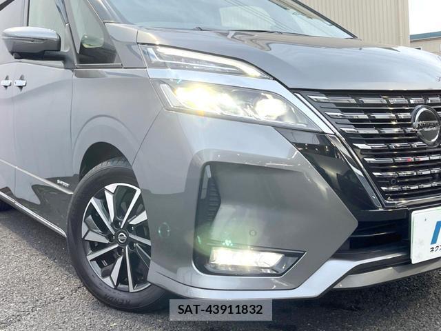 Nissan SERENA 2021-12 8219187-12