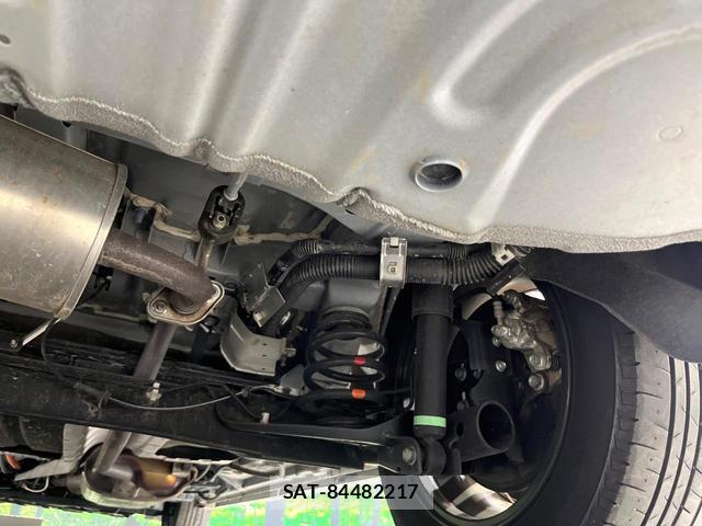 Nissan SERENA 2021-10 8219327-19