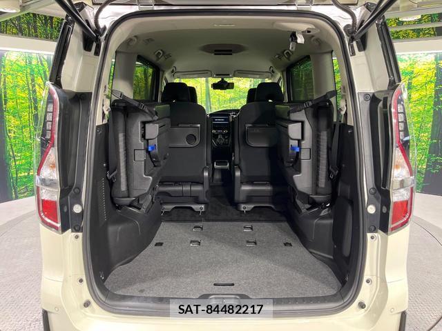Nissan SERENA 2021-10 8219327-9