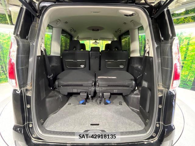 Nissan SERENA 2017-07 8219332-9