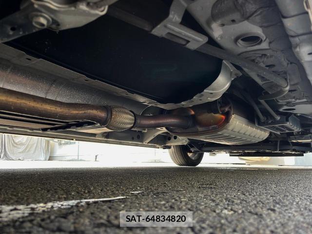 Nissan SERENA 2017-09 8219423-19