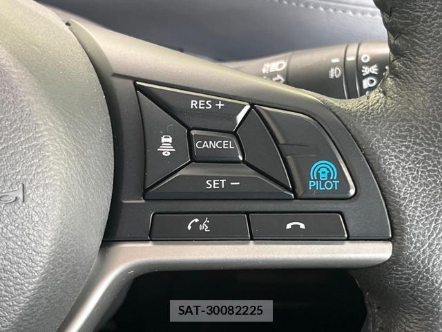 Nissan SERENA 2019-10 8219736-5