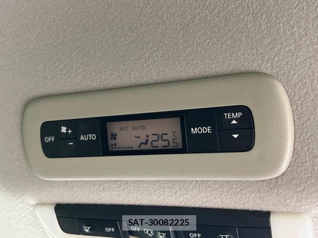 Nissan SERENA 2019-10 8219736-6