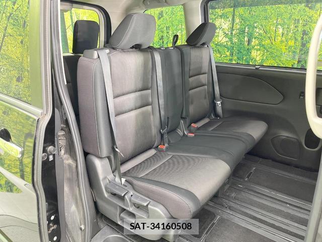 Nissan SERENA 2017 8220136-8