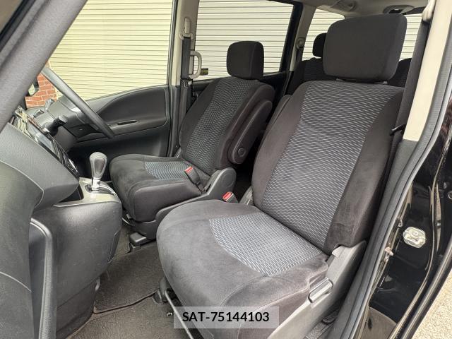 Nissan SERENA 2013-07 8220382-5