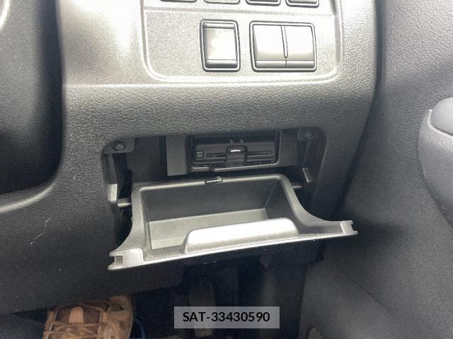 Nissan SERENA 2021-03 8220462-15